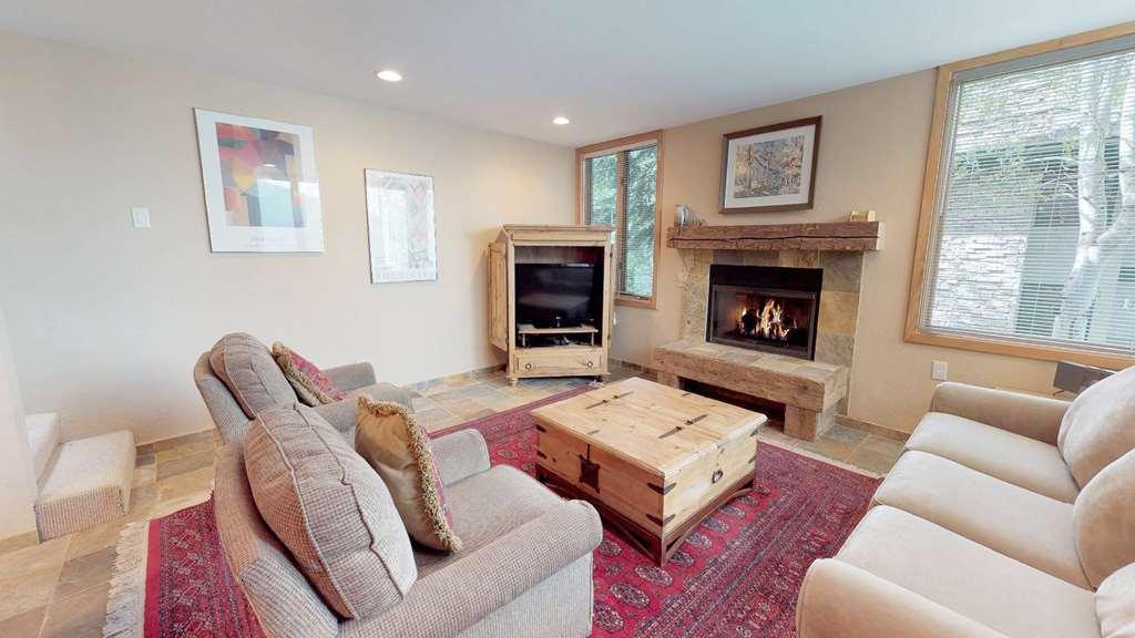 סנואומאס ווילג' Tamarack Townhouses, Destination Residence חדר תמונה