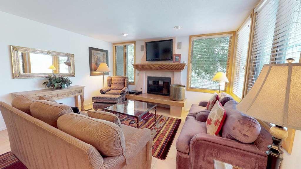סנואומאס ווילג' Tamarack Townhouses, Destination Residence חדר תמונה