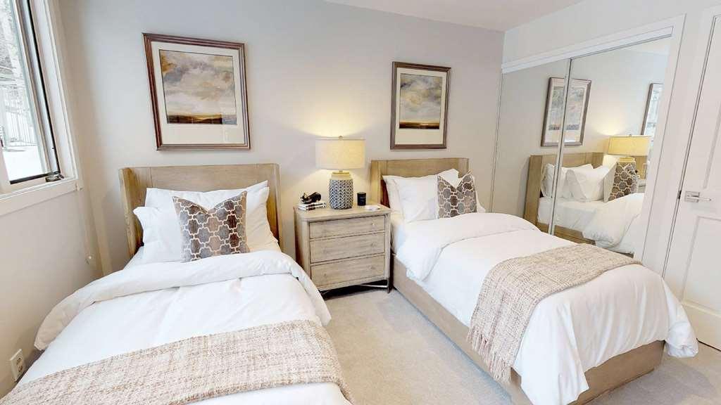 סנואומאס ווילג' Tamarack Townhouses, Destination Residence חדר תמונה