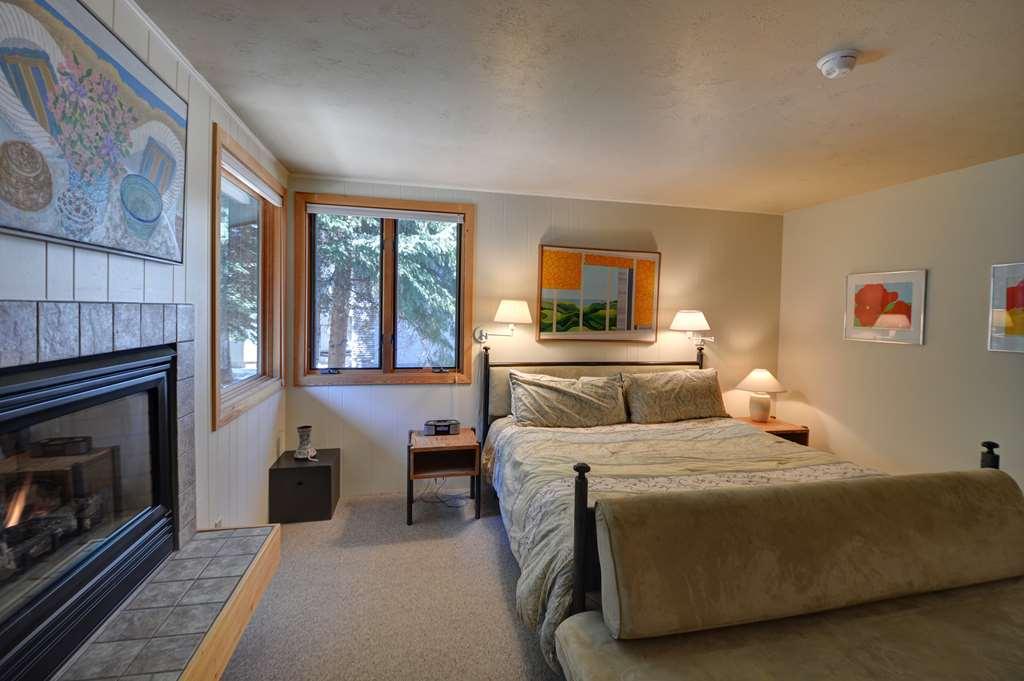 סנואומאס ווילג' Tamarack Townhouses, Destination Residence חדר תמונה