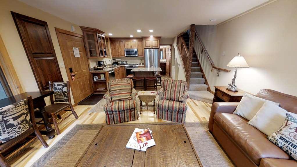 סנואומאס ווילג' Tamarack Townhouses, Destination Residence חדר תמונה
